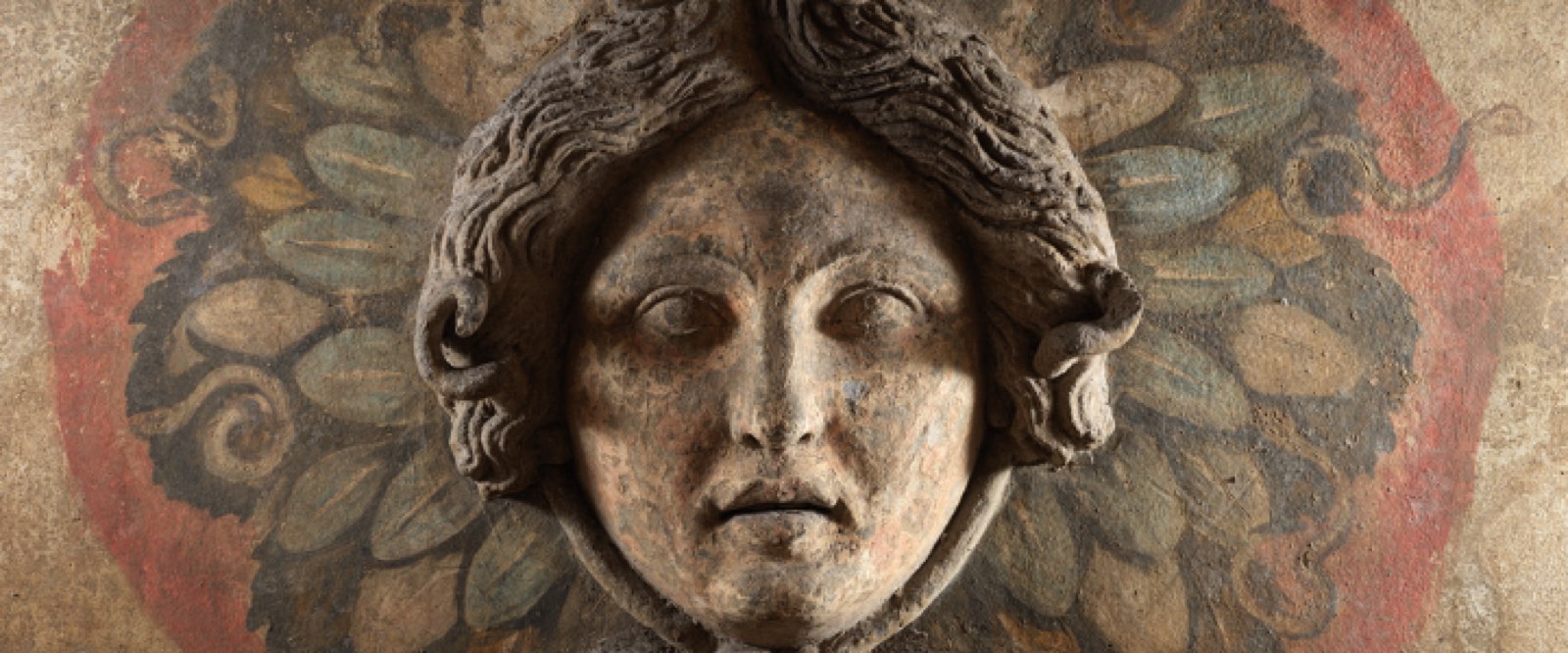 Tombe ellenistiche nel cuore della Sanità — Ipogeo dei Cristallini, fra i luoghi consigliati dal Follaky Secret Garden
