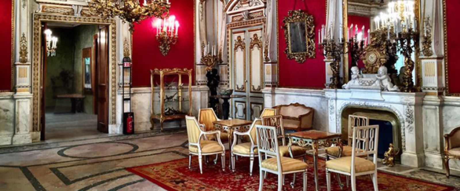 Mostre contemporanee nel cuore di Chiaia — Palazzo delle Arti, fra i luoghi consigliati dal Follaky Secret Garden