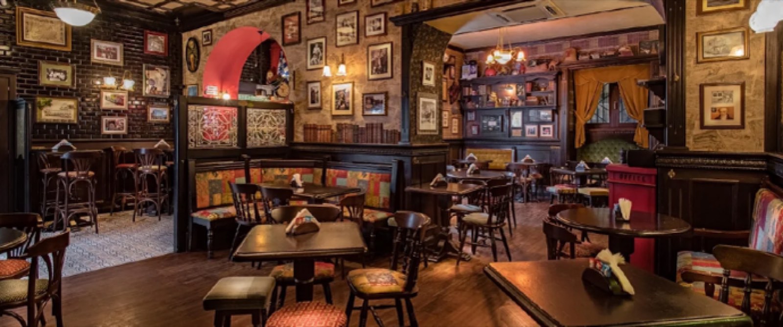 Penny Black Pub — Beer and late evenings on the Vomero, recommended by the Follaky Secret Garden