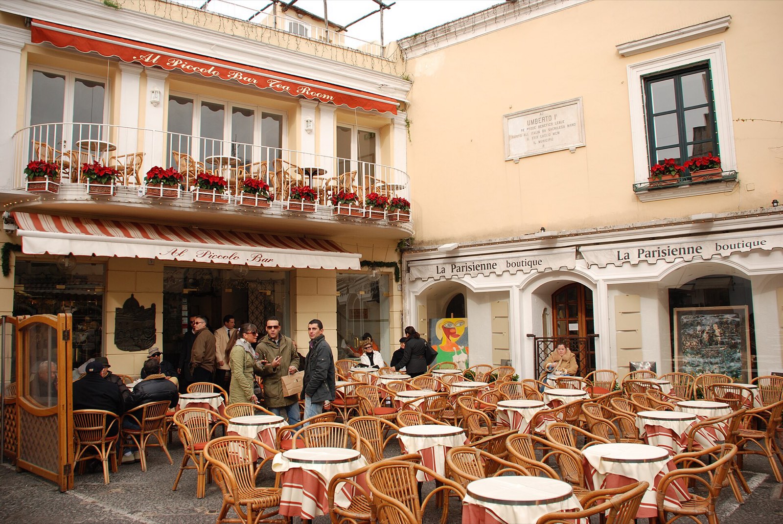 When the island turns sweet — Aperitivo, a stop on the Follaky itinerary in Naples
