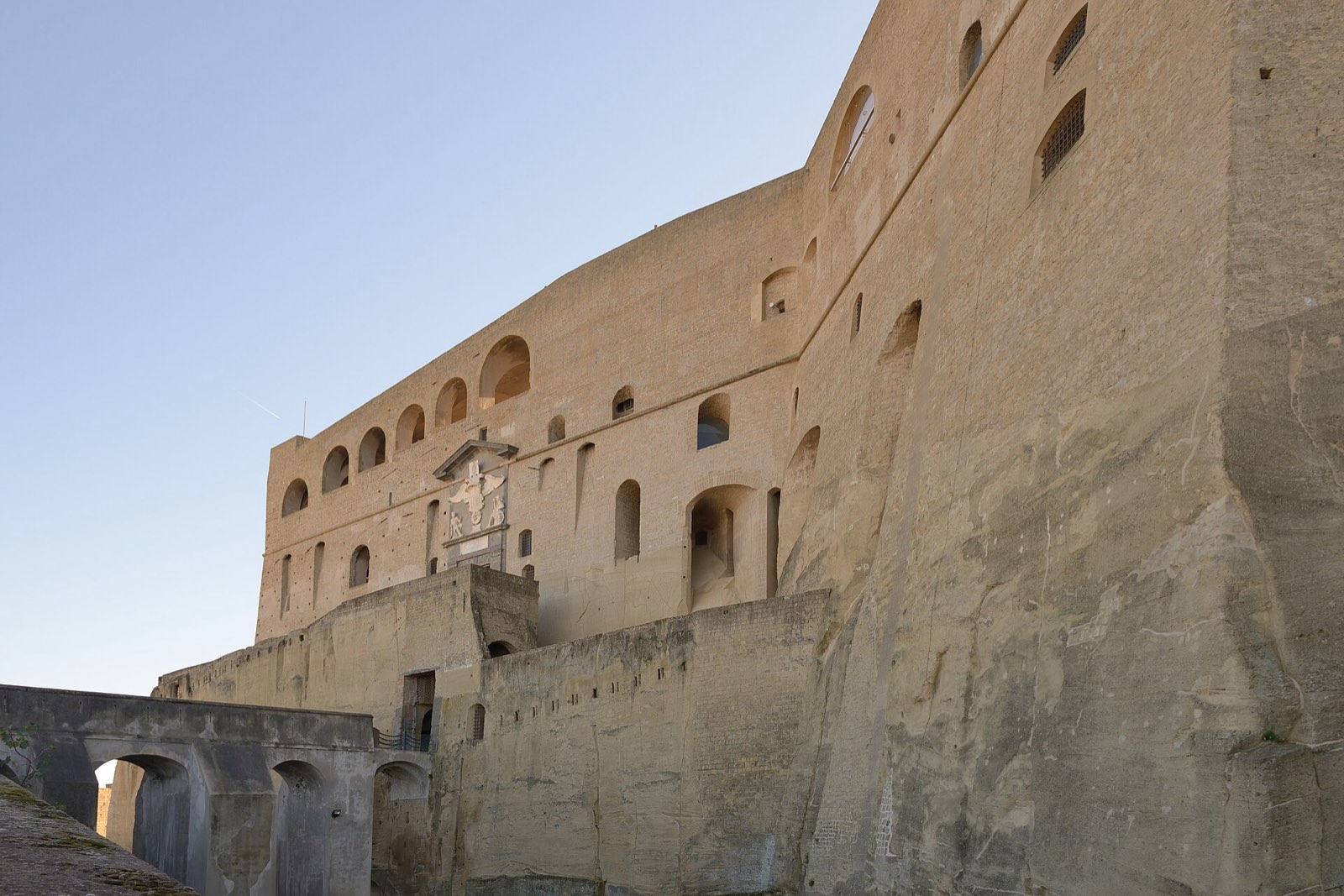 The fortress that watches everything — Castel Sant’Elmo, a stop on the Follaky itinerary in Naples