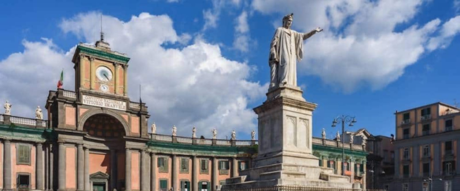 The great breath — Piazza Dante, a stop on the Follaky itinerary in Naples